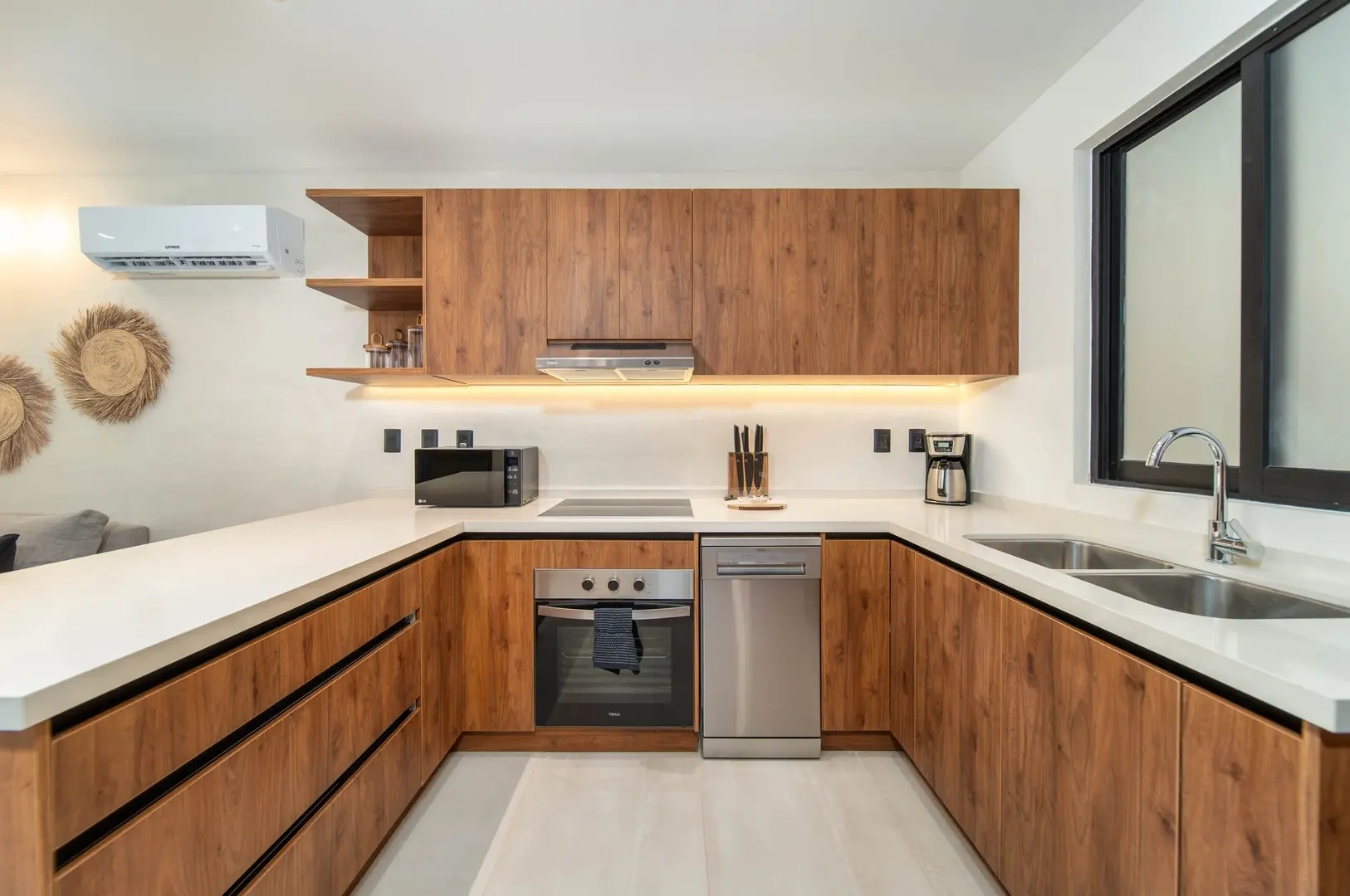Cocina de concepto abierto en One Laguna